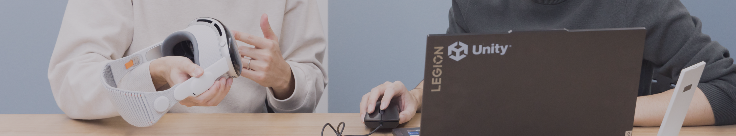 キャリアを知る background