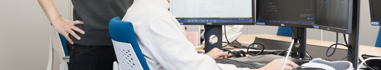 人を知る background